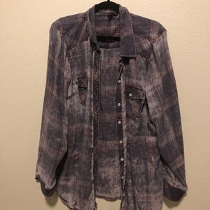 Plaid long sleeve shirt